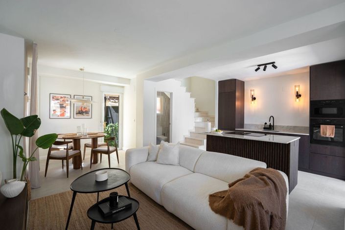 Image No.2-2 Bed House for sale