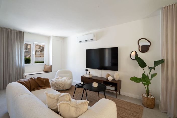 Image No.3-2 Bed House for sale