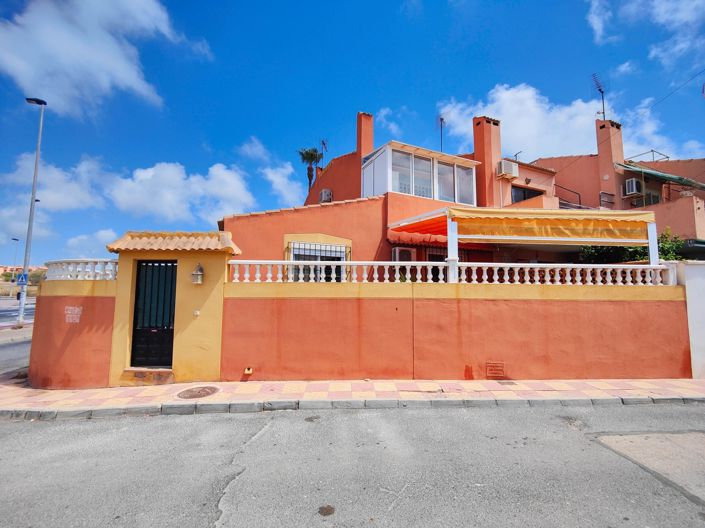Image No.1-3 Bed House for sale