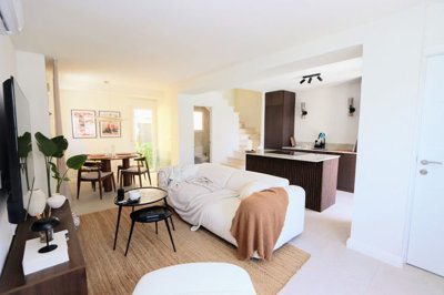 4-c23c0f86247804fa50226aecd8b0b2c8