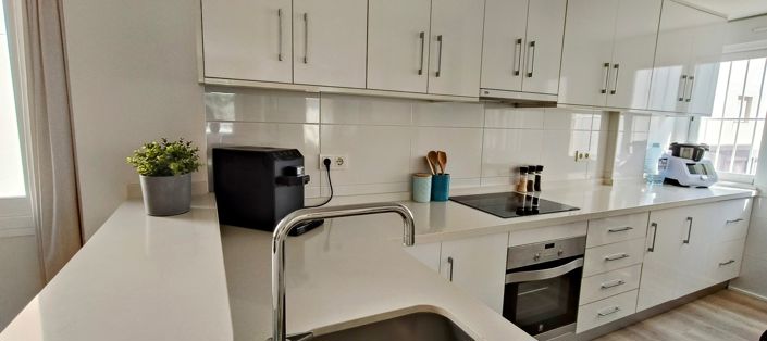 Image No.1-3 Bed Villa for sale