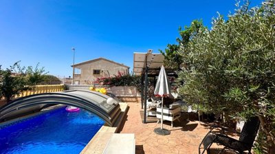 4 Bed Villa for sale
