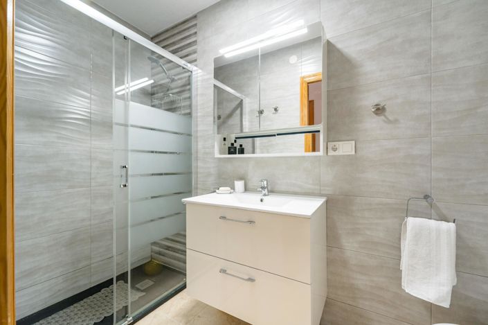 Image No.14-4 Bed Duplex for sale