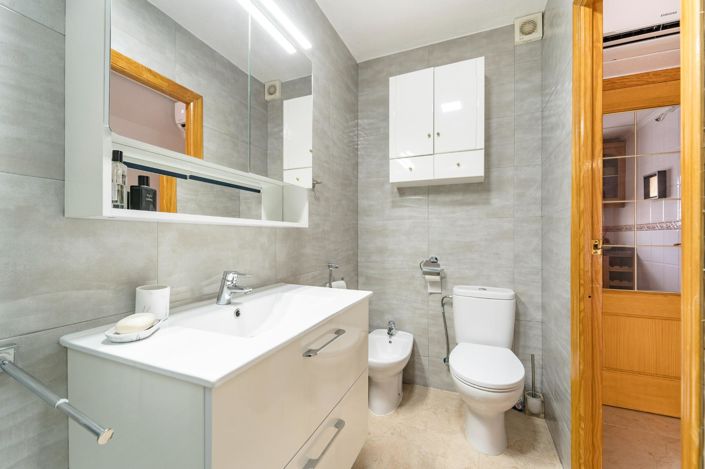 Image No.15-4 Bed Duplex for sale