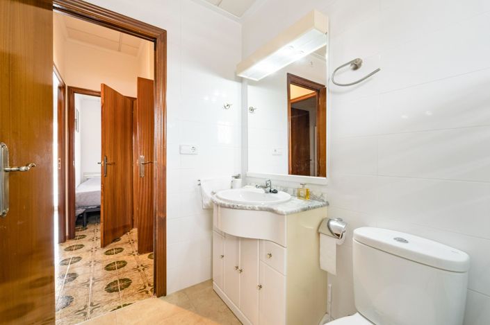 Image No.37-4 Bed Duplex for sale