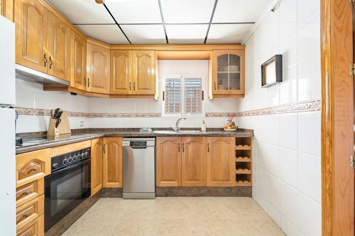 Image No.43-4 Bed Duplex for sale