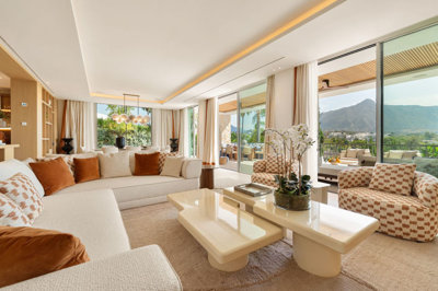 5 Bed Villa for sale