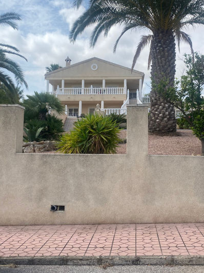 Image No.3-3 Bed Villa for sale