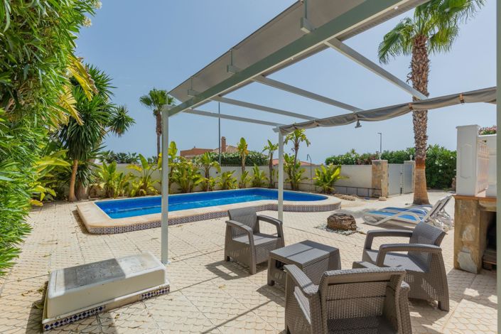 Image No.38-5 Bed Villa for sale