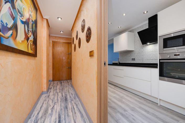 Image No.14-3 Bed Apartment for sale