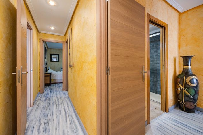 Image No.25-3 Bed Apartment for sale