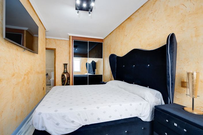 Image No.31-3 Bed Apartment for sale