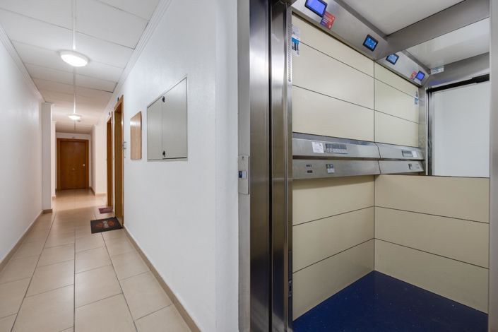 Image No.8-3 Bed Apartment for sale