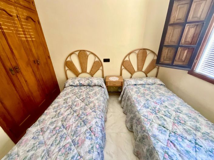 Image No.13-2 Bed Bungalow for sale