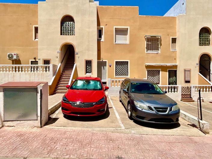 Image No.43-2 Bed Bungalow for sale