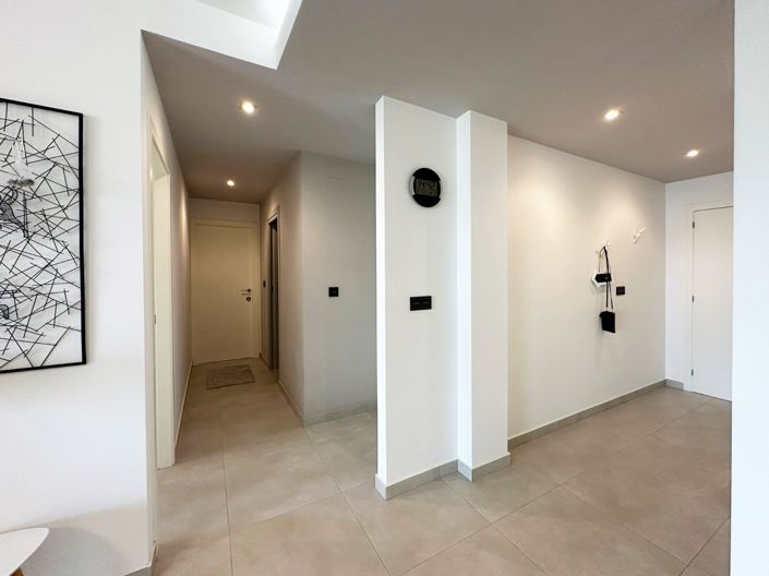 Image No.13-3 Bed Apartment for sale