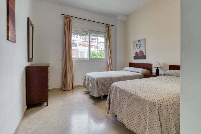 Image No.31-4 Bed Townhouse for sale