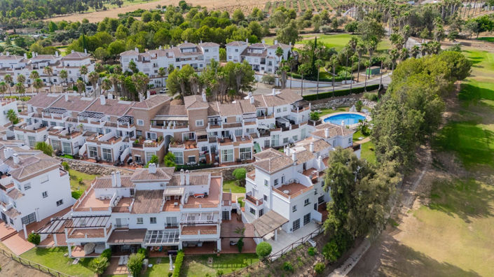 Image No.34-4 Bed Townhouse for sale