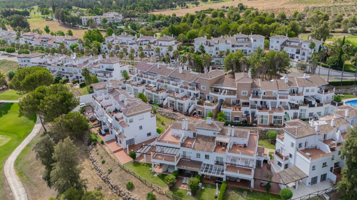 Image No.35-4 Bed Townhouse for sale