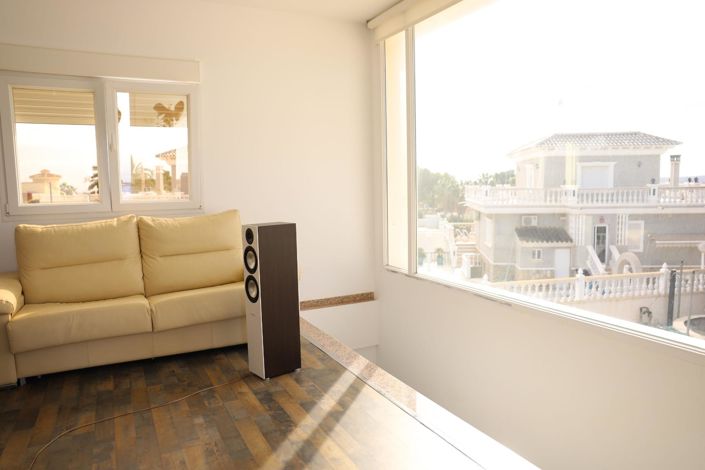 Image No.40-5 Bed Villa for sale