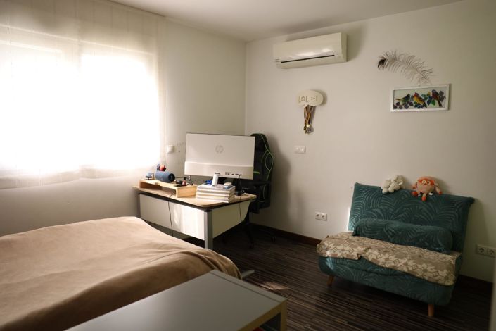 Image No.45-5 Bed Villa for sale