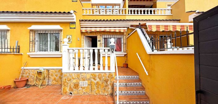 Image No.1-3 Bed Townhouse for sale