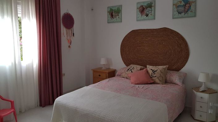 Image No.11-3 Bed Townhouse for sale