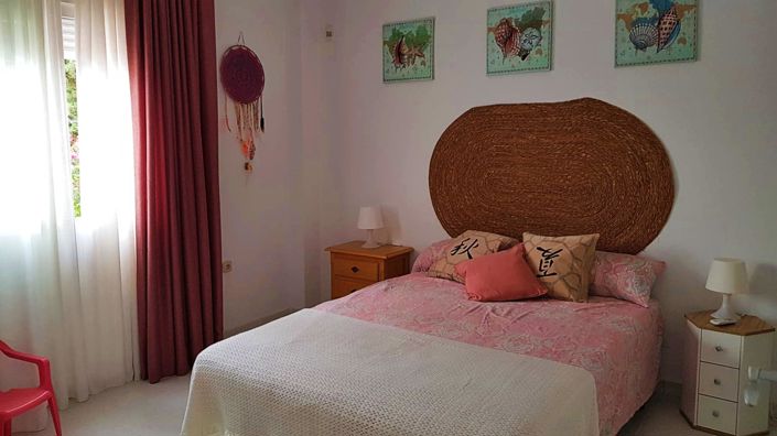 Image No.21-3 Bed Townhouse for sale