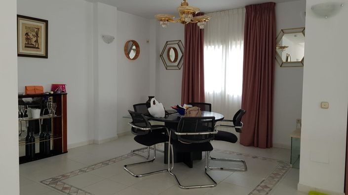 Image No.5-3 Bed Townhouse for sale