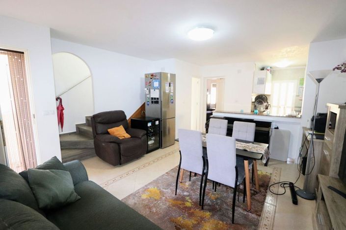 Image No.16-3 Bed Townhouse for sale