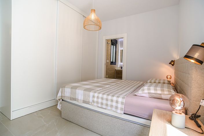 Image No.17-2 Bed Apartment for sale