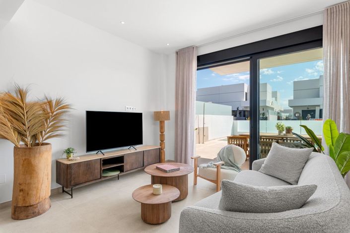 Image No.31-3 Bed Townhouse for sale