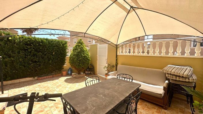 Image No.15-3 Bed Townhouse for sale