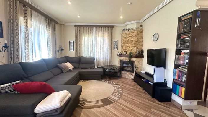 Image No.21-3 Bed Townhouse for sale