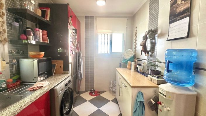 Image No.31-3 Bed Townhouse for sale