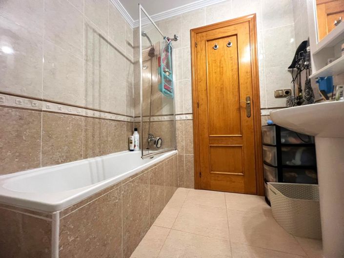 Image No.12-2 Bed Apartment for sale