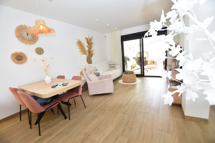 Image No.22-2 Bed Apartment for sale