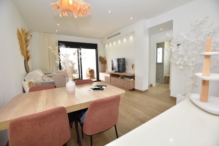 Image No.23-2 Bed Apartment for sale