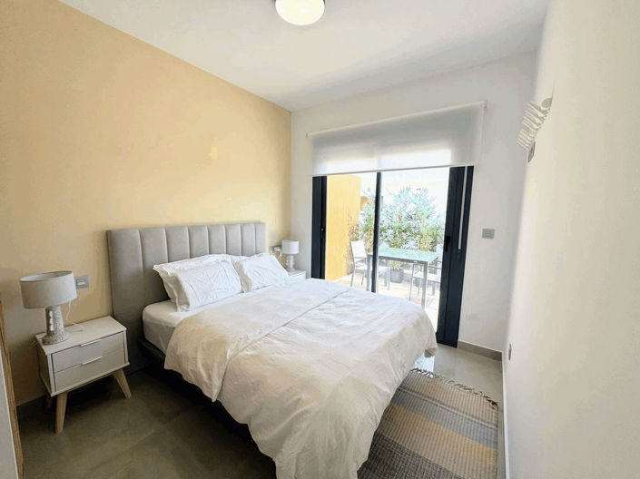 Image No.12-2 Bed Apartment for sale