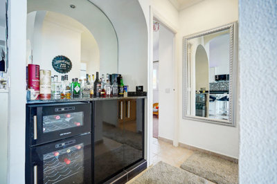 10-bb915d1cb19341576dcdc994b81ab9c5