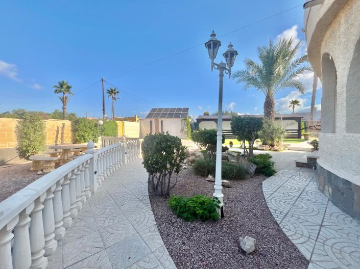 Image No.11-4 Bed Villa for sale