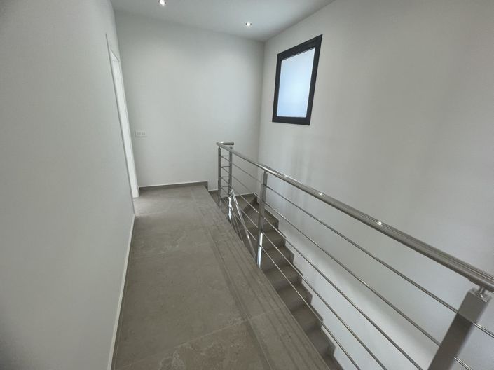 Image No.39-3 Bed Villa for sale