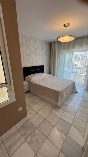 Image No.4-2 Bed House for sale