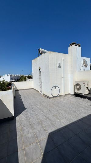 Image No.44-2 Bed House for sale