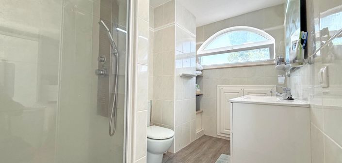 Image No.41-2 Bed Villa for sale