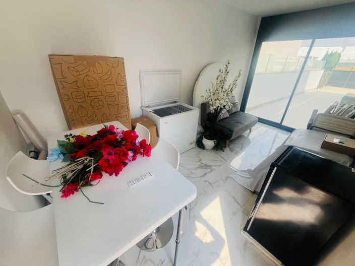 Image No.3-3 Bed Villa for sale