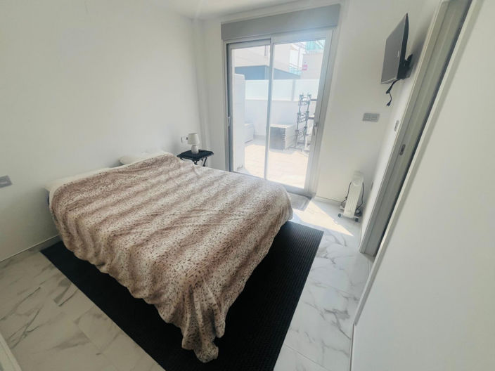 Image No.8-3 Bed Villa for sale