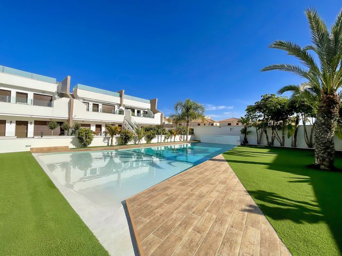 Image No.1-3 Bed Apartment for sale