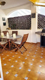 10-bb915d1cb19341576dcdc994b81ab9c5