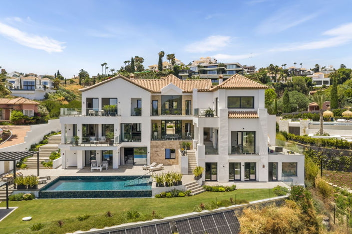 Image No.1-6 Bed Villa for sale